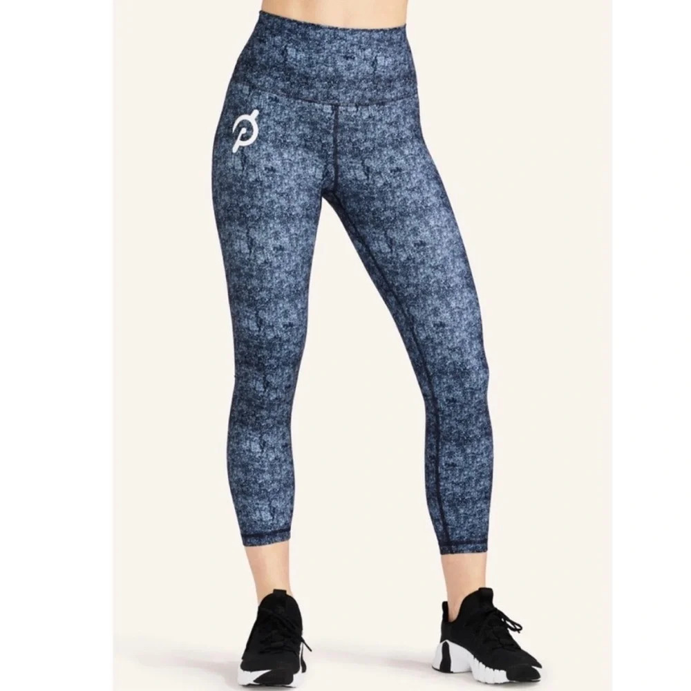 Peloton Cadence Capri Heathered‎ Blue Leggings